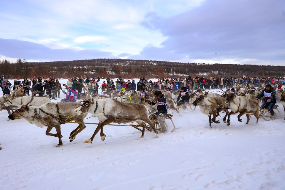 Гонки на оленях, снегоходы «Буран» и сертификат на карабин «Тигр»: в Якутии завершился первый Международный чемпионат по традиционному оленеводству
