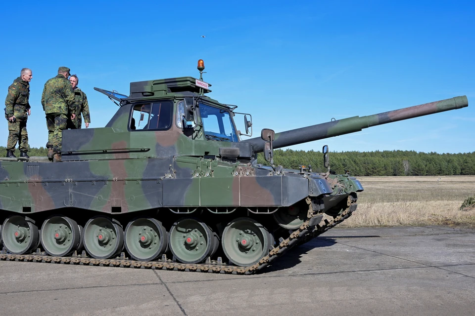Испания готовится направить Украине шесть танков Leopard