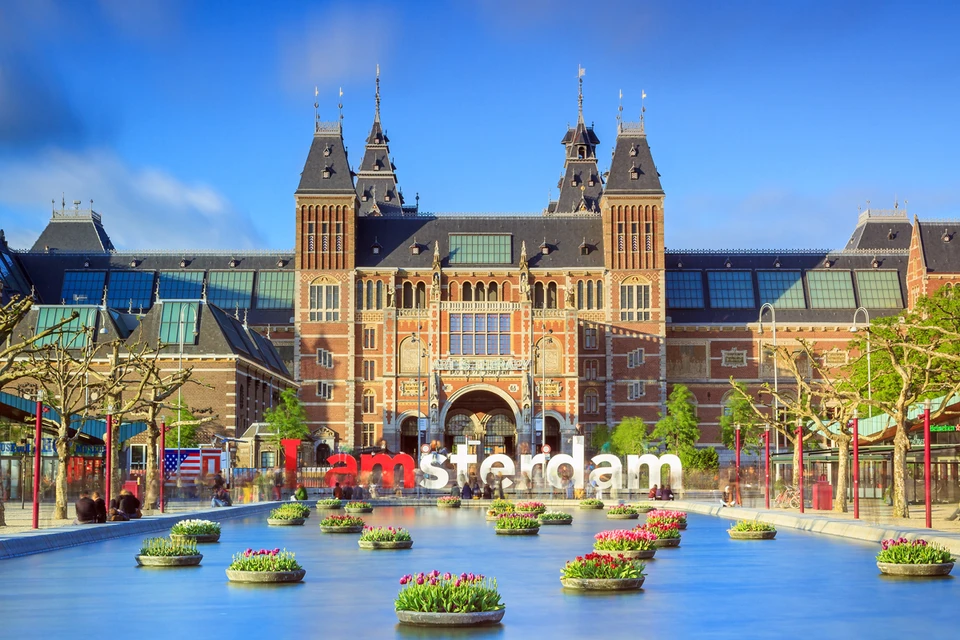 Теперь власти Амстердама хотят исправить дурную репутацию города как самой либеральной столицы Европы