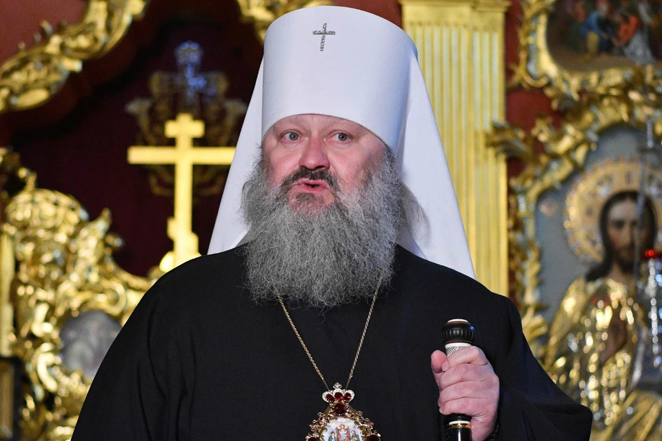 Наместник Лавры митрополит Павел, который вчера по его собственному признанию, был вызван в Управление СБУ на допрос не стал сдерживаться