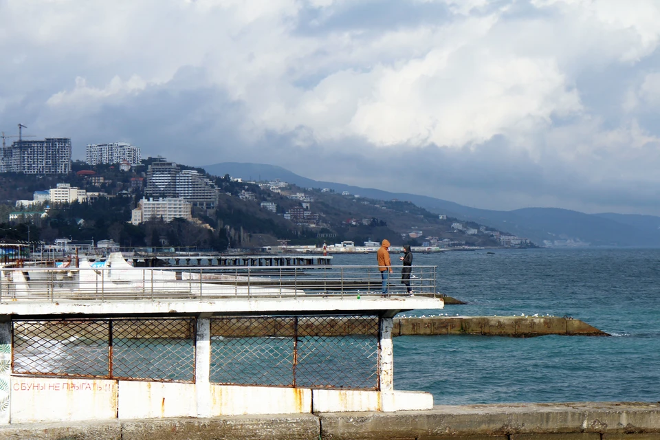 Температура воды в Черном море +8…+10°.