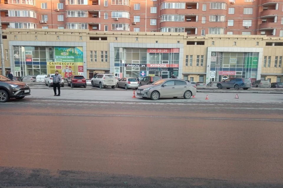 Пострадавшего ребенка доставили в больницу. Фото: ГИБДД по Новосибирску