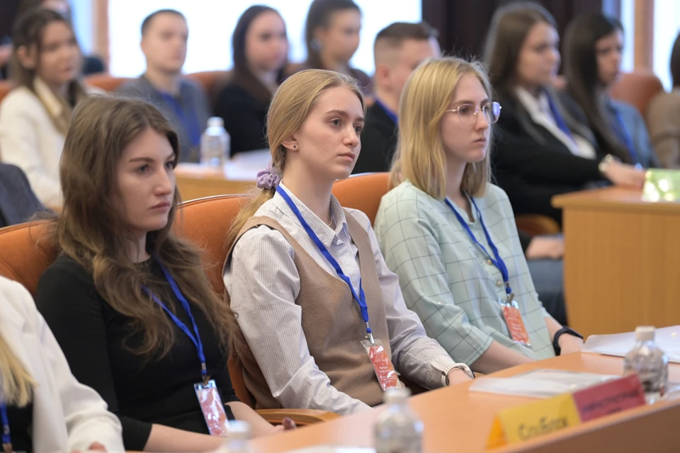 Стажеры смогут выбрать подходящую отрасль, затем предстоит пройти конкурсный отбор