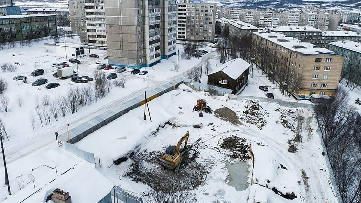 В Мурманске на улицах Успенского и Бредова строят два жилых дома - KP.RU