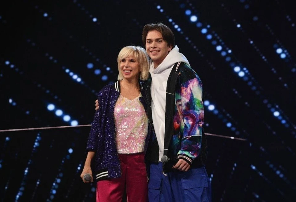 Алена Свиридова и ее сын принимают участие в популярном шоу. Фото: соцсети.