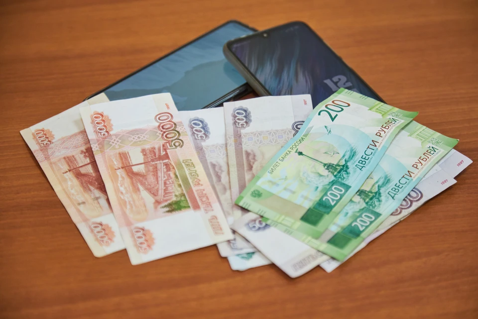 Мошенники убедили мужчину скачать на смартфон приложение, после чего оформили на него кредит
