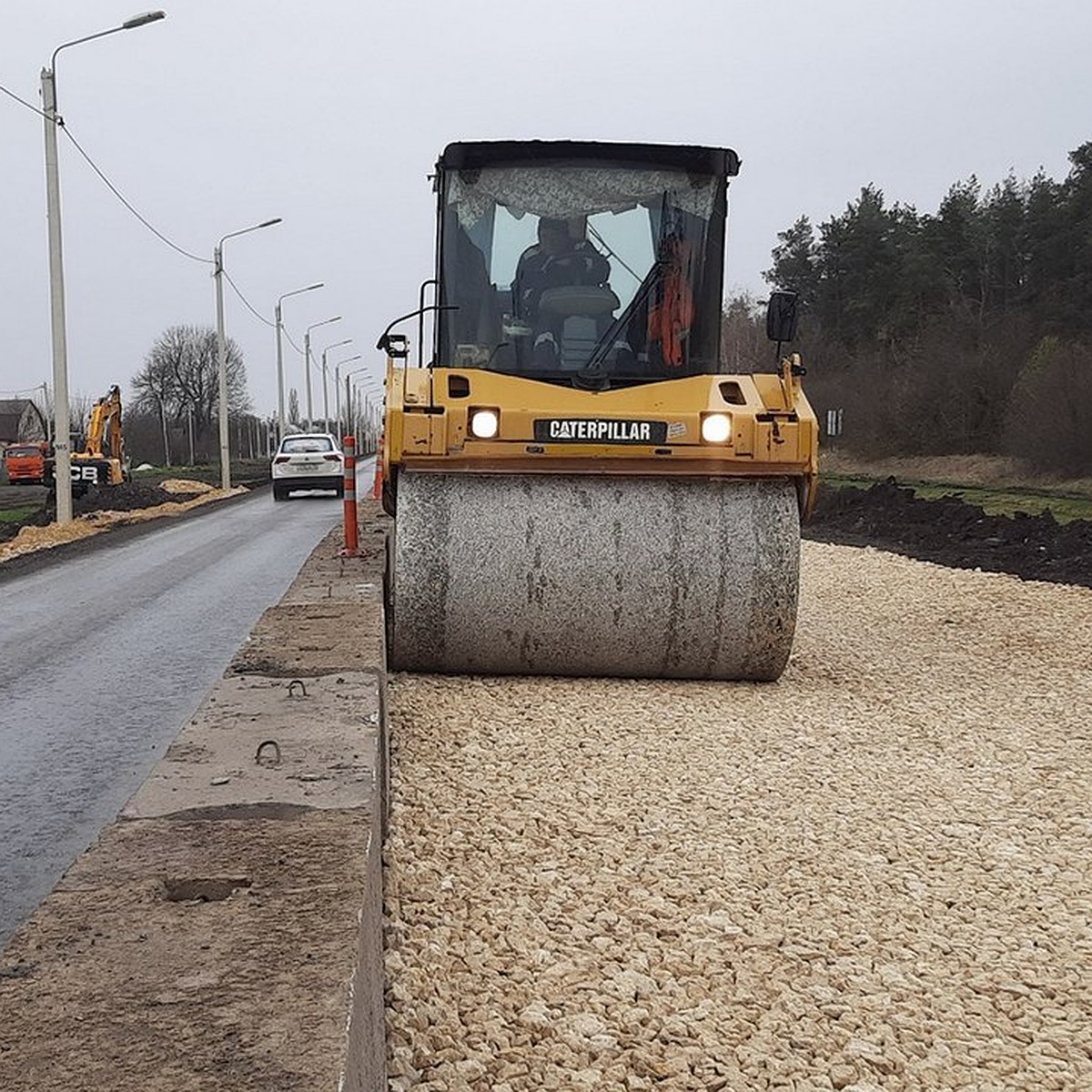 Дорогу Усмань-Девица почти в 5 километров начали ремонтировать под Липецком  - KP.RU