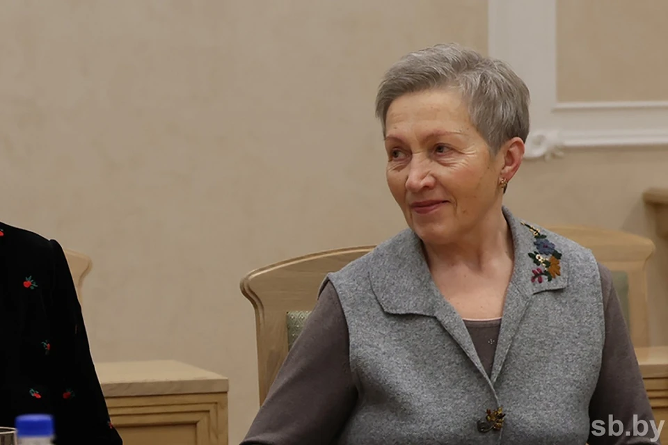 Лукашенко поздравил Надежду Ермакову с 70-летним юбилеем. Фото: sb.by
