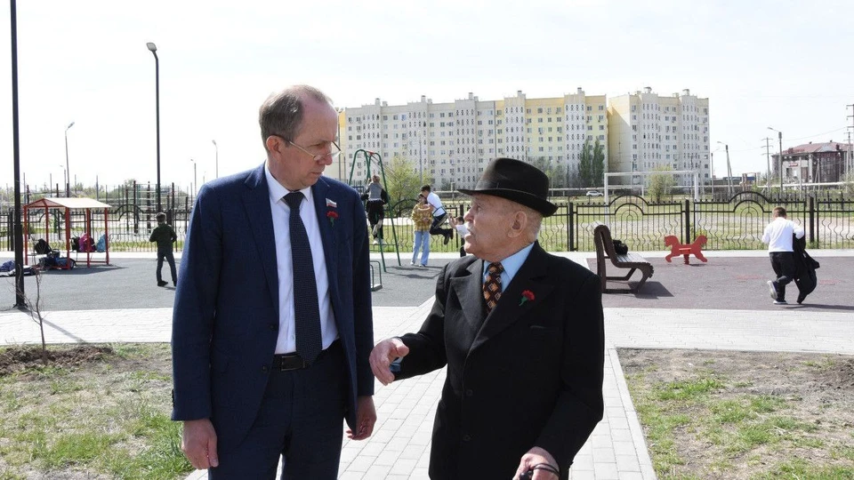 Игорь Седов часто навещает Степана Гладиллина.