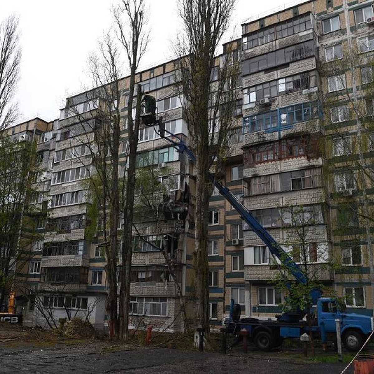 В Белгороде на месте ЧП, произошедшего 20 апреля, саперы нашли еще один  взрывоопасный предмет - KP.RU