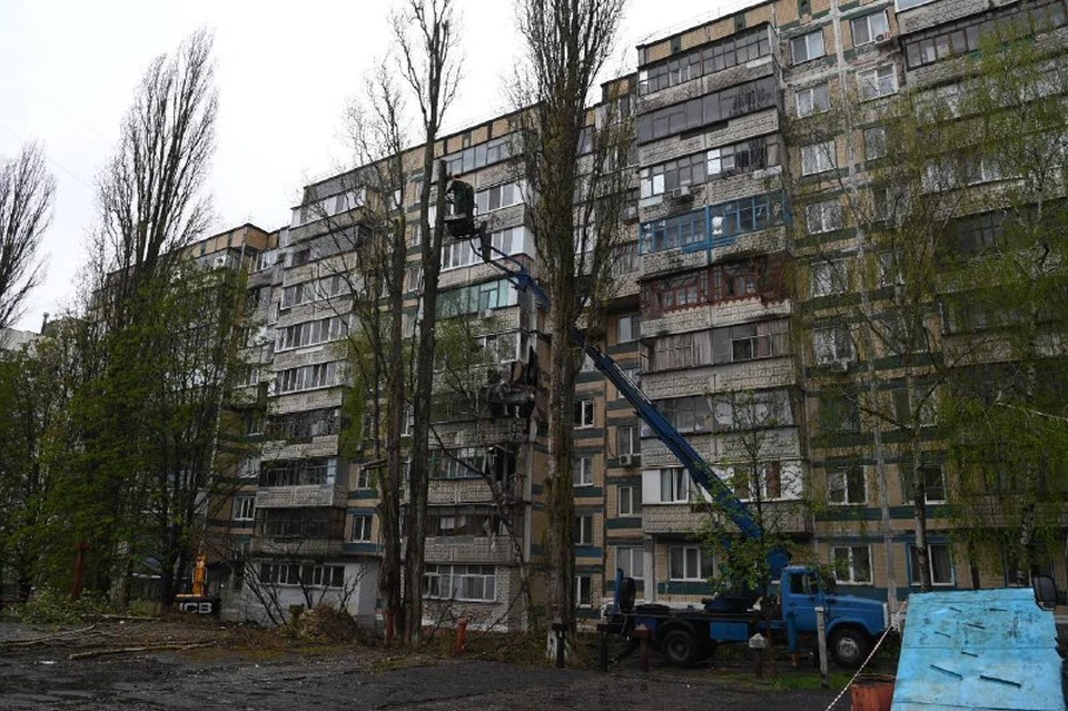 Жители пострадавшего от взрыва дома на Шаландина, 15 уже расселены.