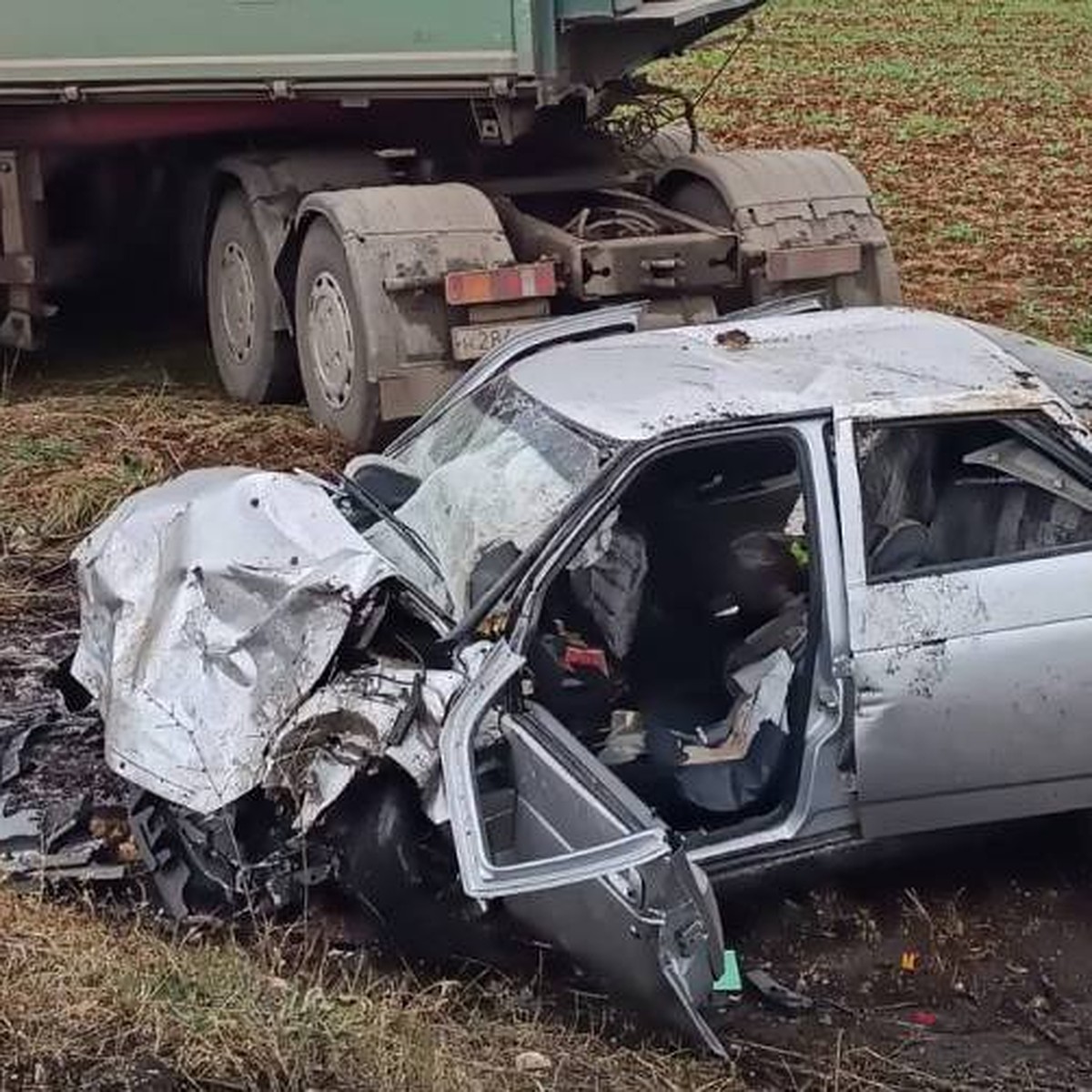 В Крыму около Бахчисарая в автокатастрофе погиб водитель «Лады» - KP.RU