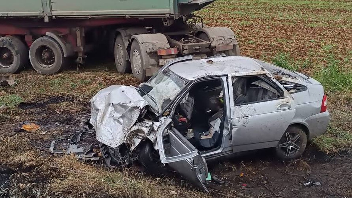 В Крыму около Бахчисарая в автокатастрофе погиб водитель «Лады» - KP.RU