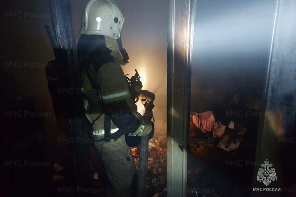На площади 20 квадратных метров повреждено домашнее имущество Фото: ГУ МЧС по Свердловской области