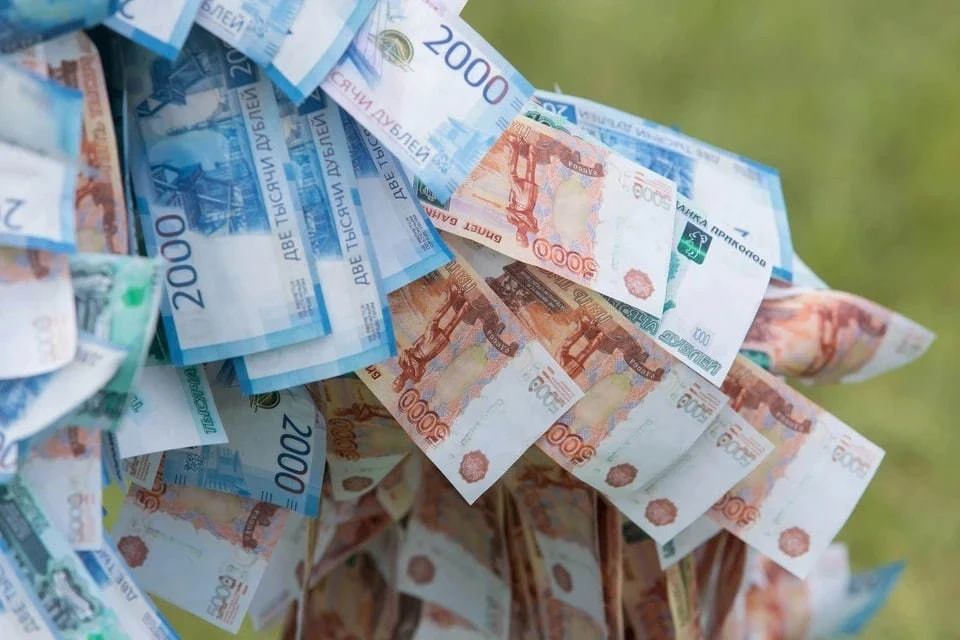 Число россиян, взявших потребкредит на первый взнос по ипотеке, выросло вдвое к концу 2022 года