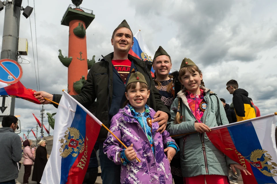 198 памятных мероприятий ко Дню Победы пройдут в Петербурге.