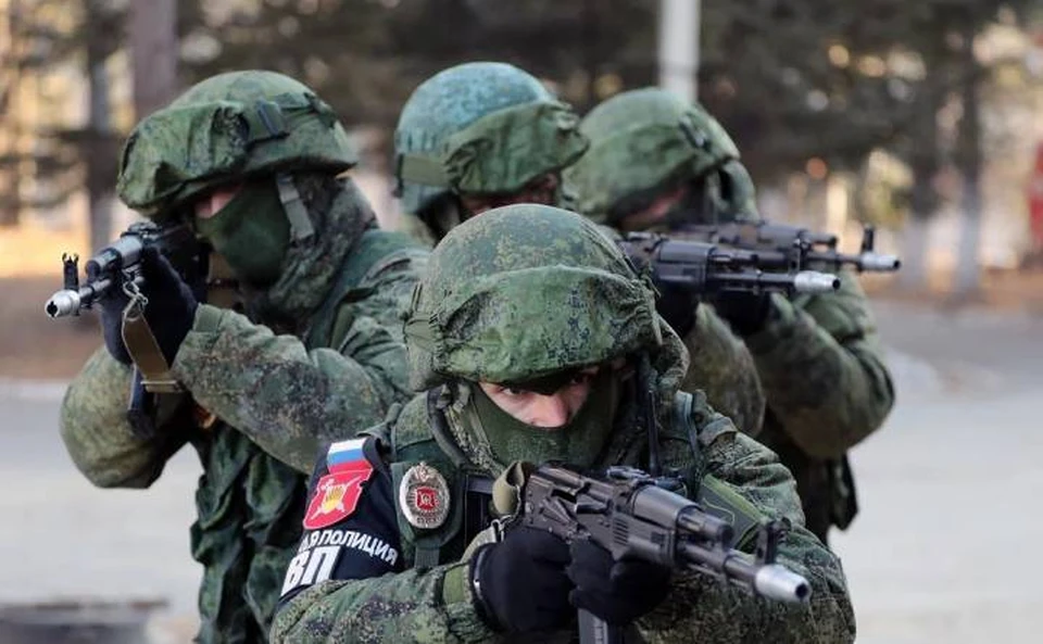 Военная полиция патрулирует улицы во время майских праздников. Фото: пресс-служба ЮВО