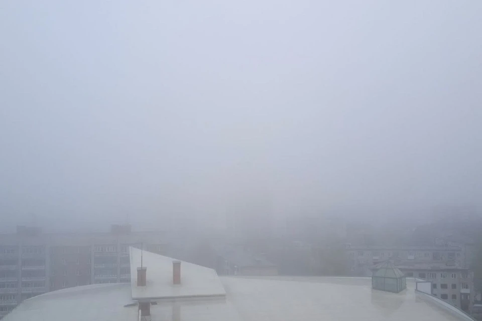 Новосибирск утром 12 мая окутал густой туман.