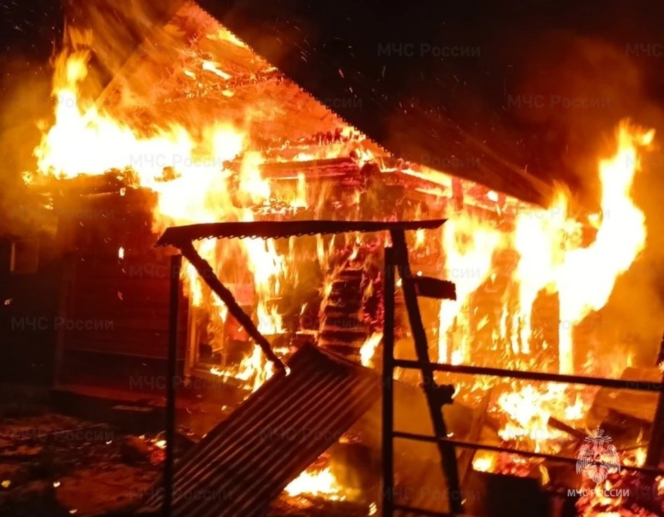 Пожар произошел в Жуковском районе.