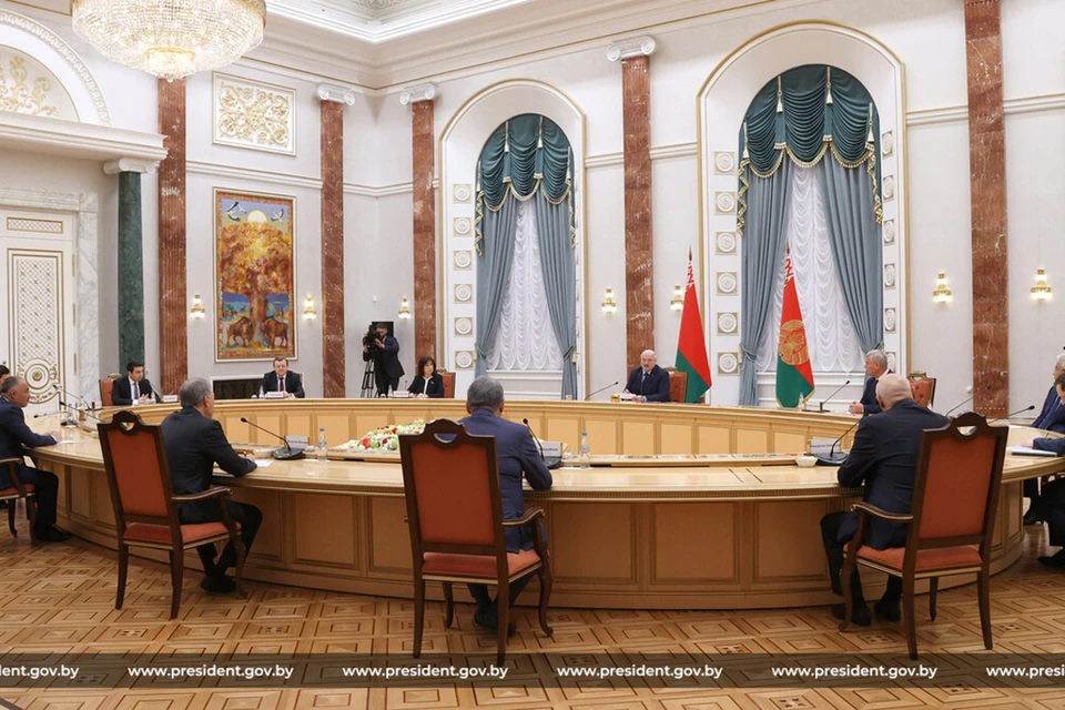 Лукашенко сказал, что Беларусь и Россия предлагали ОБСЕ встретиться и обсудить проблемы еще до начала СВО. Фото: president.gov.by