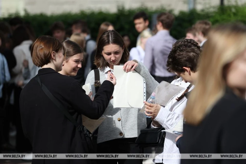 В Беларуси школьники сдают второй ЦЭ в воскресенье 21 мая. Фото: БелТА