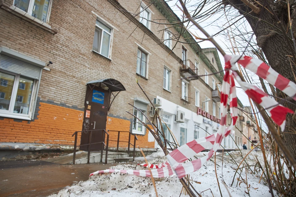 Трагедия произошла 24 марта на улице Адмирала Ушакова, 20.