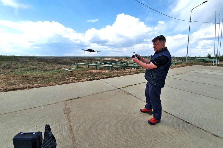 Как российских бойцов обучают использованию дронов на передовой: Репортаж