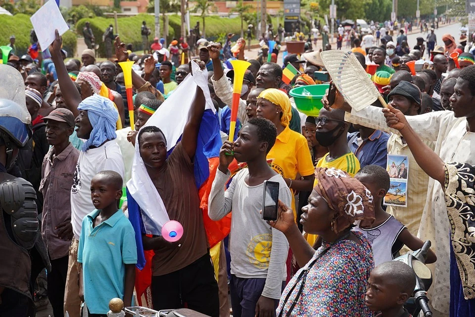 Посол Экваториальной Гвинеи Айекаба: Африка оказалась в ловушке из-за политики развитых стран