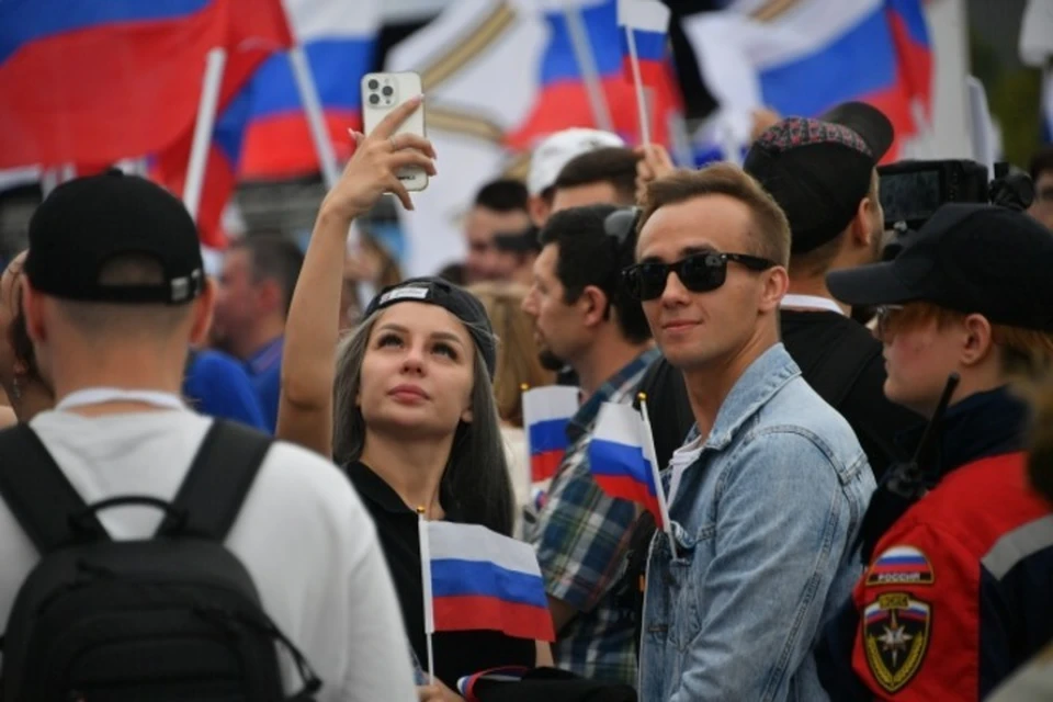 135 молодых людей из пяти муниципалитетов ЛНР прошли обучение в школе по социальному проектированию проекта «Донбасс — пространство развития молодежи».