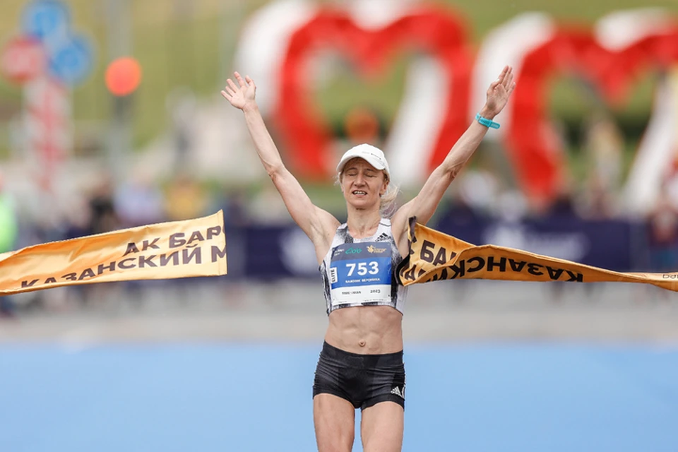 Победителем дистанции 42,2 километра стала Вероника Важник. Фото: minsport.tatarstan.ru