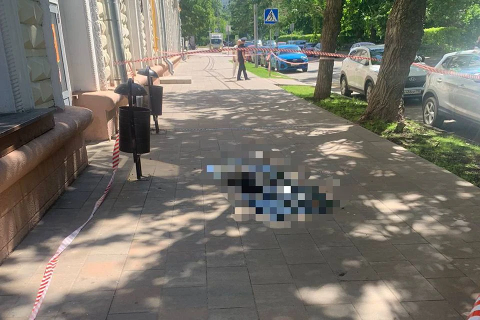 Тело малышки сегодня утром нашли под окнами многоэтажки на 2-й Песчаной улицы (это в районе Сокол). Фото: Прокуратура Москвы