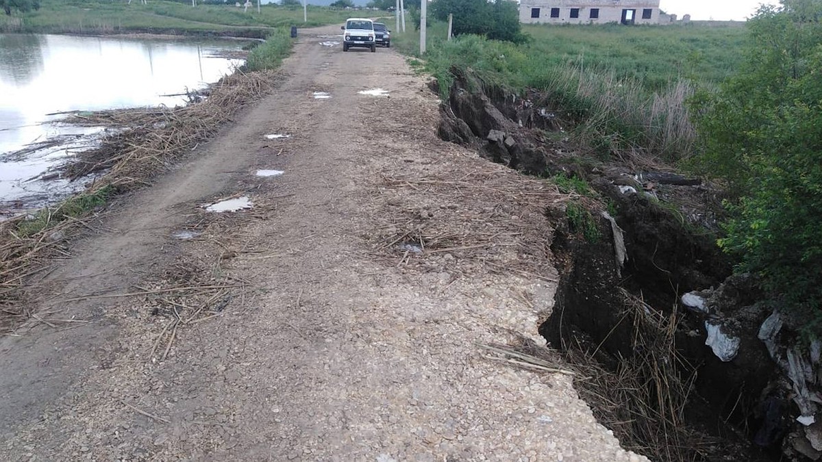 Дамба в Ставропольском крае под угрозой прорыва - последние новости из  Пятигорска, эвакуация объявлена или нет - KP.RU