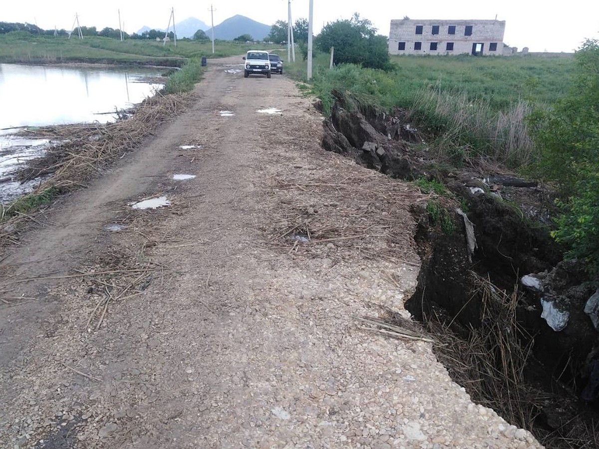 Дамба в Ставропольском крае под угрозой прорыва - последние новости из  Пятигорска, эвакуация объявлена или нет - KP.RU