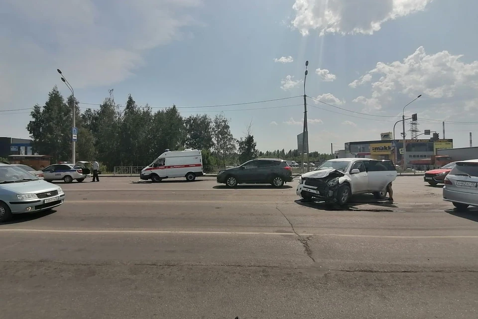 По факту ДТП сотрудники полиции проводят проверку