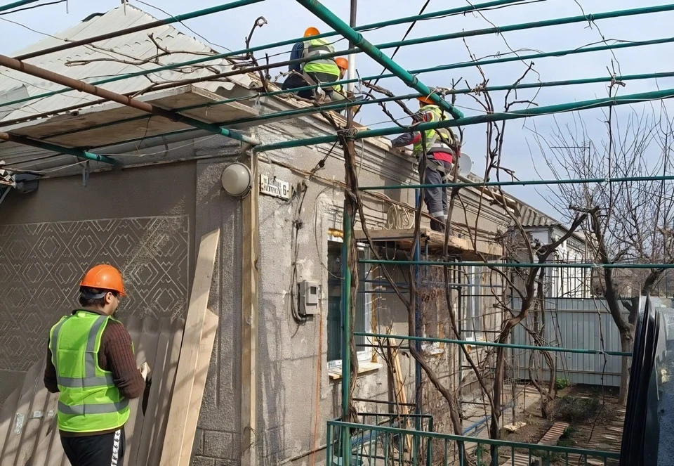 Город активно восстанавливают, поэтому самый большой спрос наблюдается на специалистов строительной сферы. Фото: Толстыкина/ТГ