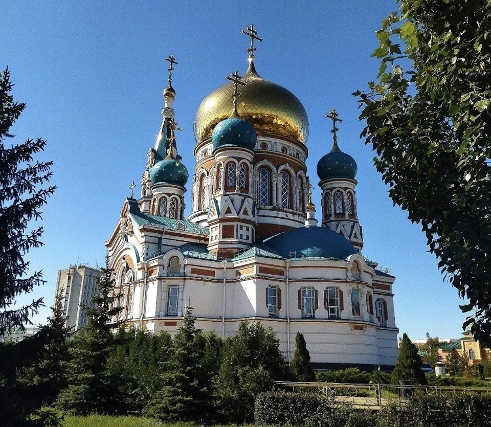 Экс-глава Омской области Полежаев назвал церковь культурным стержнем  общества - KP.RU