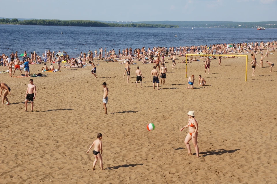 Специалисты расскажут, как безопасно отдыхать у воды с детьми