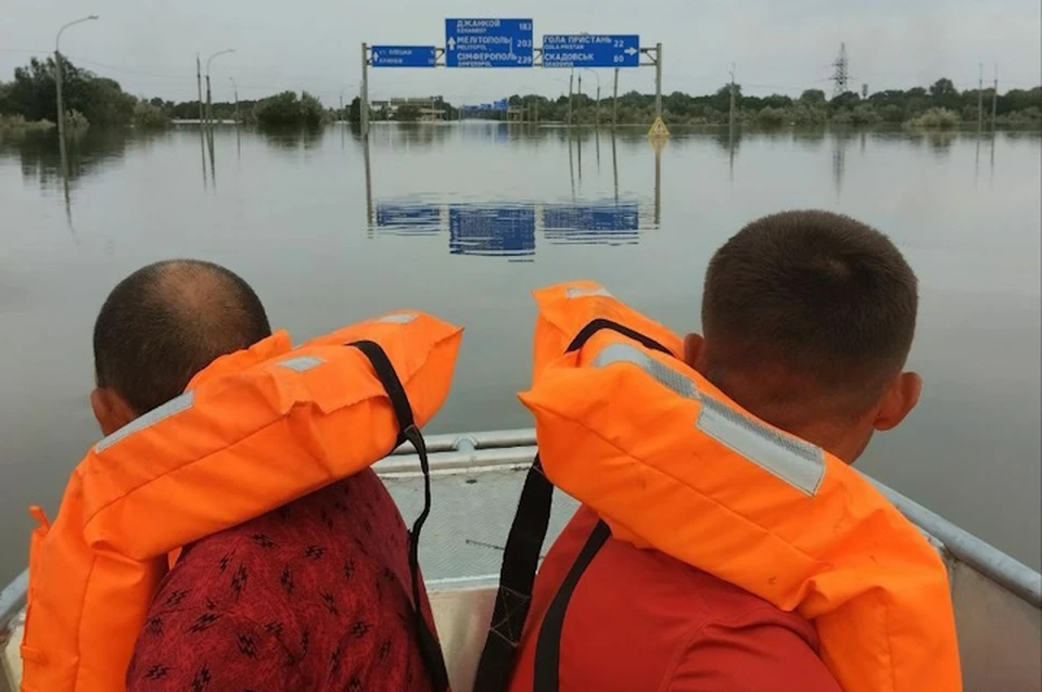 Днепр постепенно возвращается в свое русло Фото: ТГ Аakherson