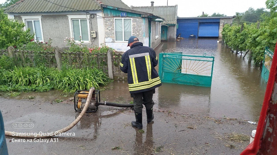 В Херсонской области большое внимание уделяется откачке воды