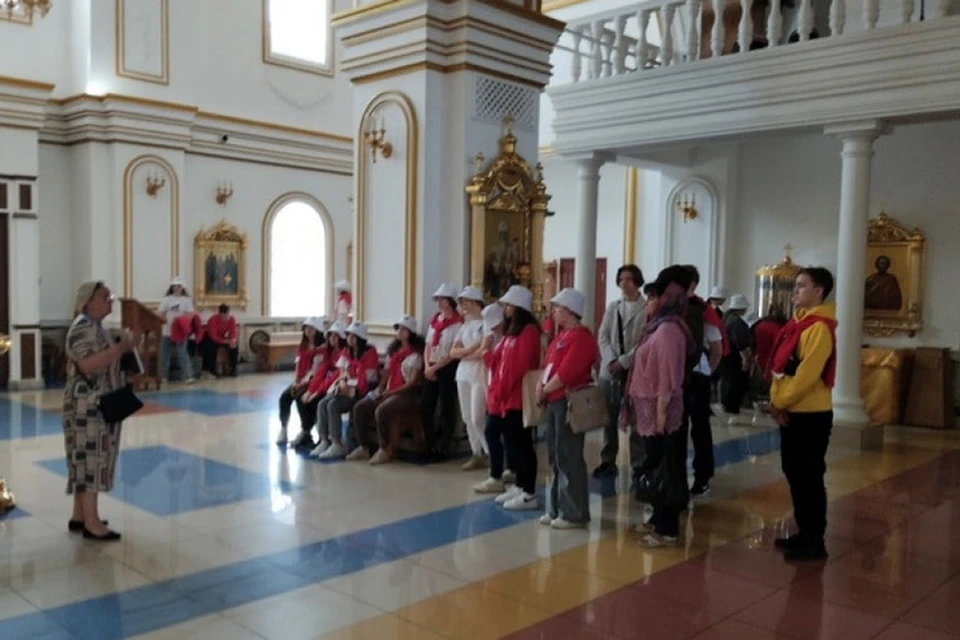 Три группы из Запорожской области провели по священным местам Ульяновска. ФОТО: министерство просвещения Российской Федерации