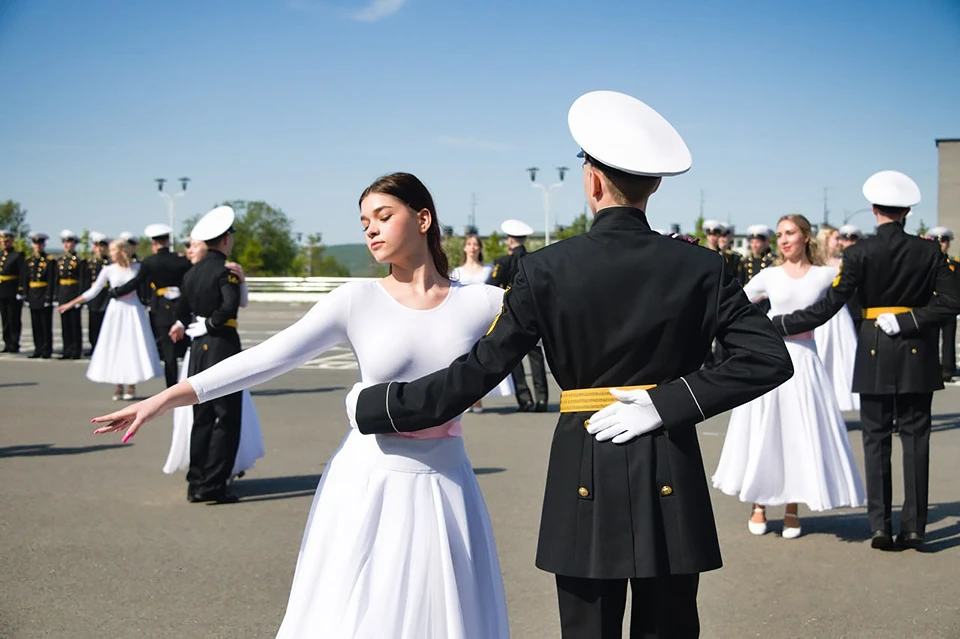 Форма нахимовского училища фото