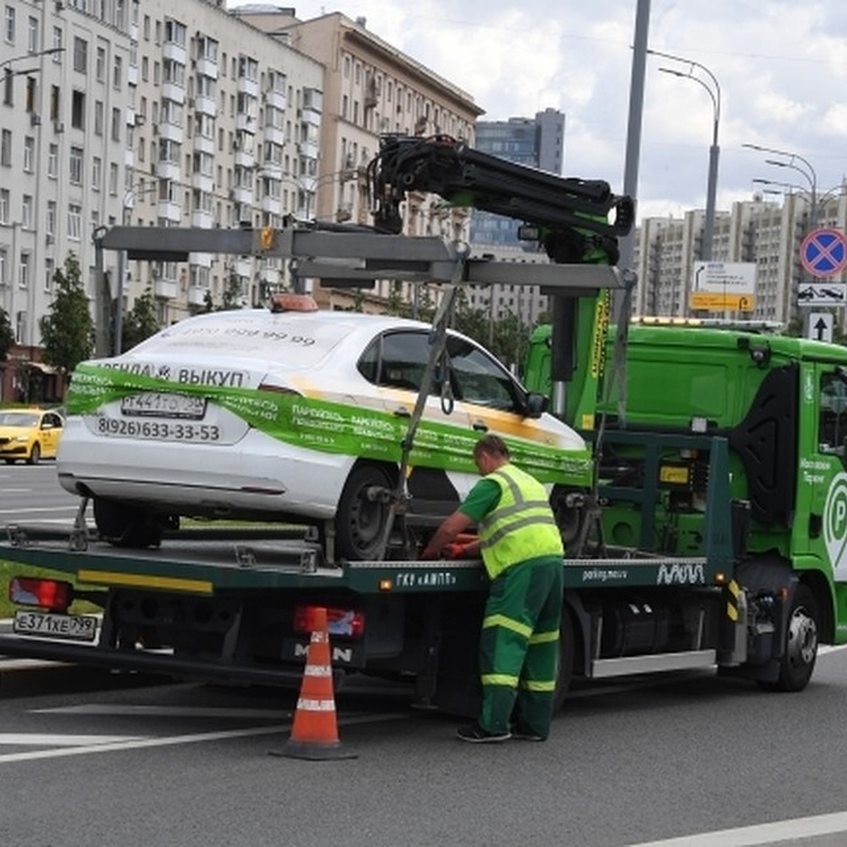 В Воронеже начнут эвакуировать машины с закрытыми номерами - KP.RU