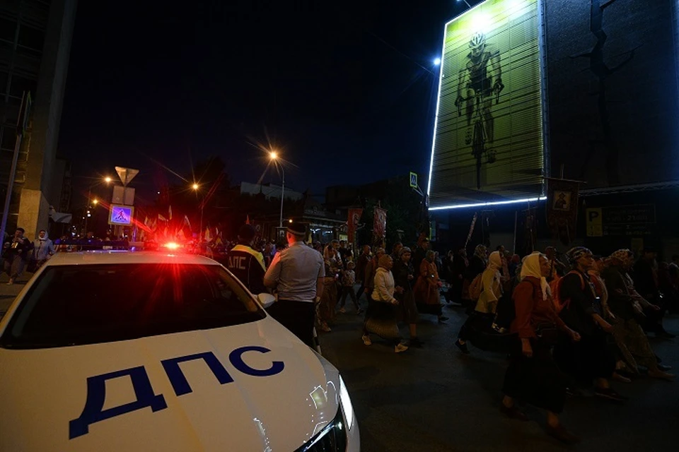 Движение будут ограничивать постепенно в местах прохождения паломников