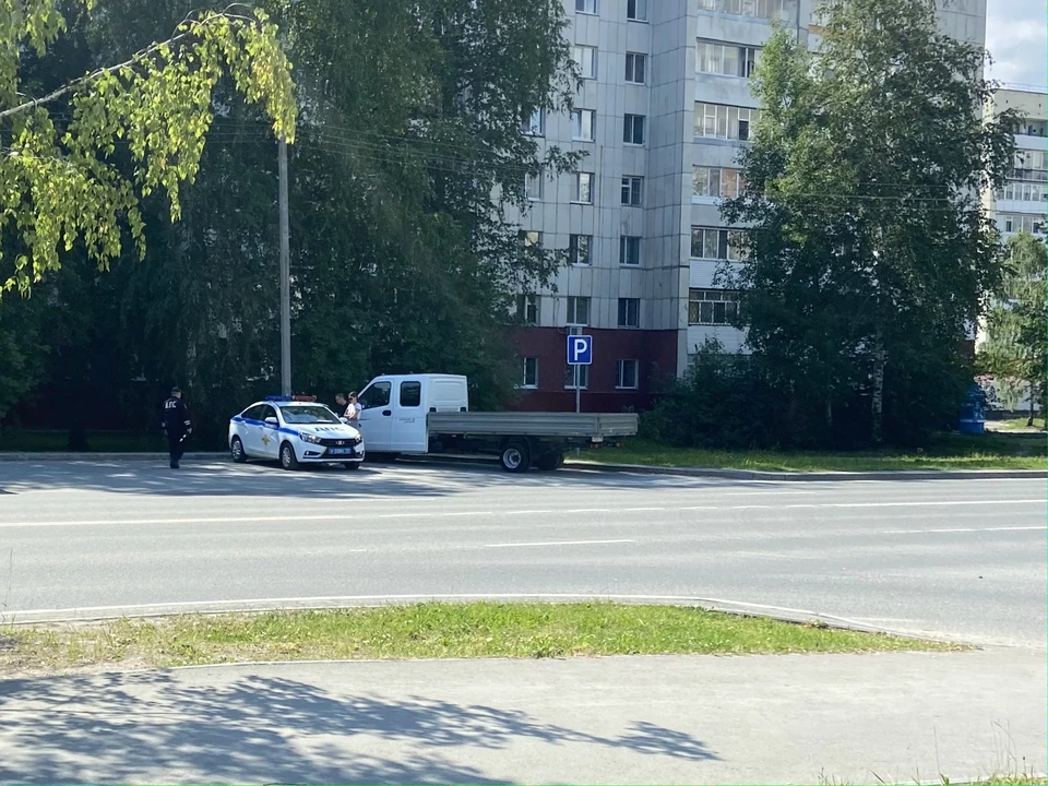Оперативники выясняют обстоятельства происшествия.