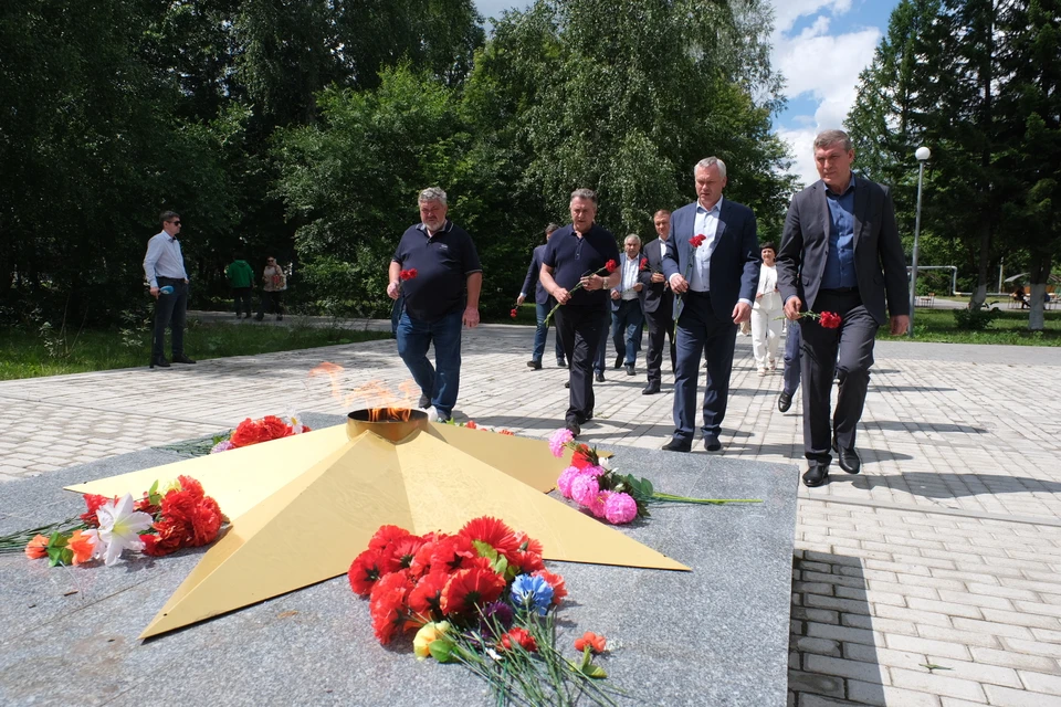 Губернатор Андрей Травников встретился с участниками спецоперации и их семьями. Фото: Правительство НСО