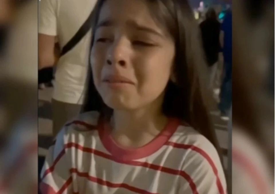 Дербент девочка плачет. Дербент девочка плачет. Дербент девочка плачет. Убийство в дагестане девочки. Дербент девочка плачет.