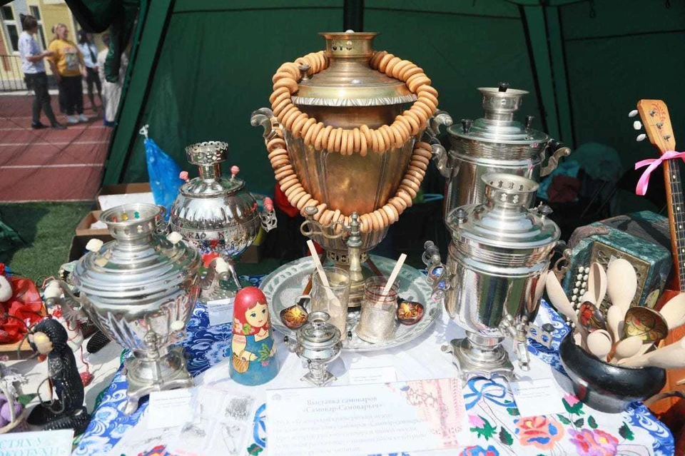 Юбилейный День русского чая отметили в Углегорске. Фото: пресс-служба правительства Сахалинской области