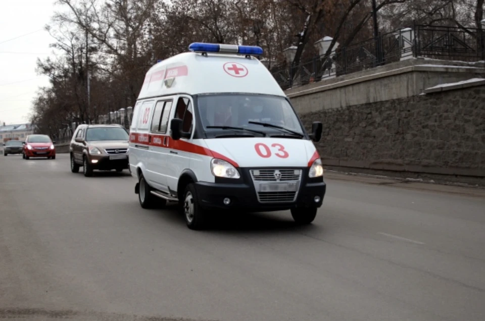 Автомобиль «Лада» съехал в кювет в Смоленской области.