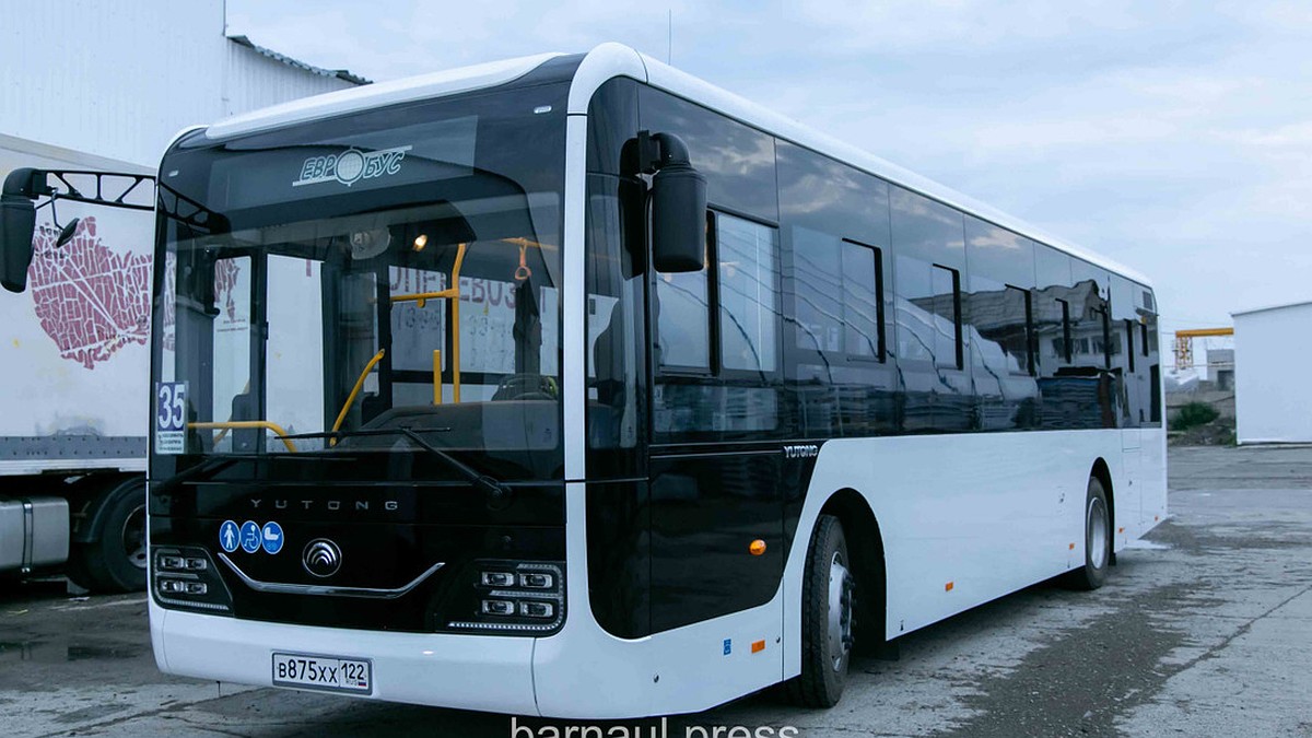 Новые большие автобусы появились в Барнауле: показываем, как они выглядят -  KP.RU