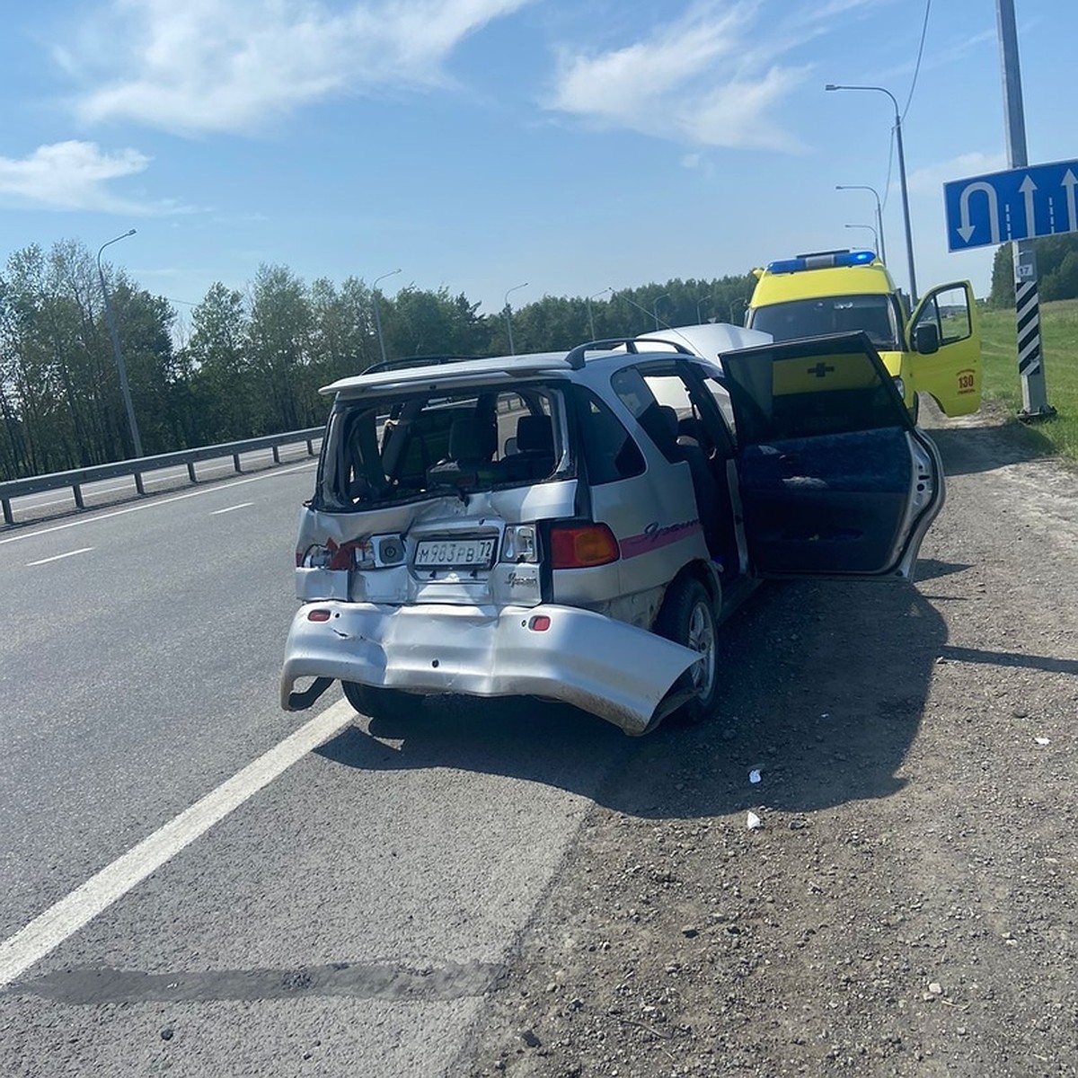 Два человека пострадали в ДТП с автобусом на федеральной трассе  Екатеринбург – Тюмень - KP.RU